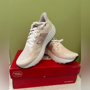 NIB New Balance Women's Running Shoes